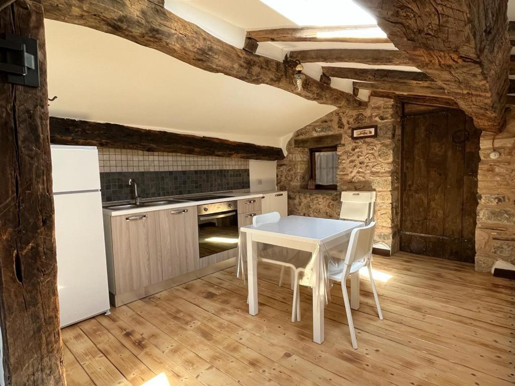 Bed and Breakfast Domus Vela à Fornelli Extérieur photo